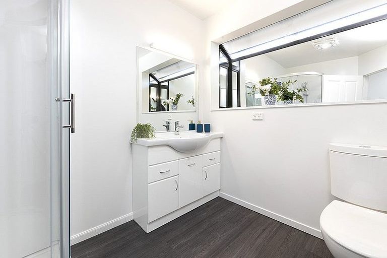 Photo of property in 8 Ti Rakau Drive, Woolston, Christchurch, 8023