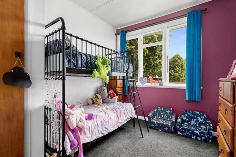 Photo of property in 5 Konini Street, Inglewood, 4330