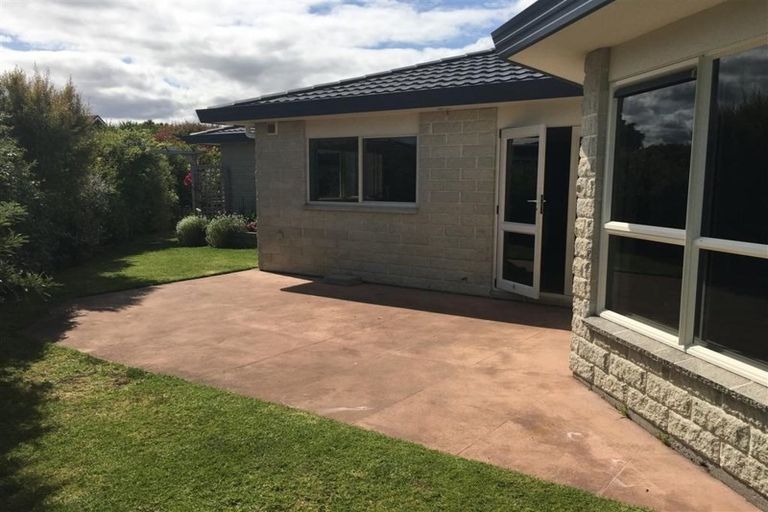 Photo of property in 34 Monarch Place, Paraparaumu Beach, Paraparaumu, 5032