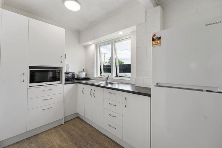 Photo of property in 6a Broadmore Street, Vogeltown, New Plymouth, 4310