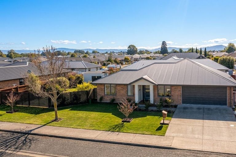 Photo of property in 58 Acacia Avenue, Rangiora, 7400