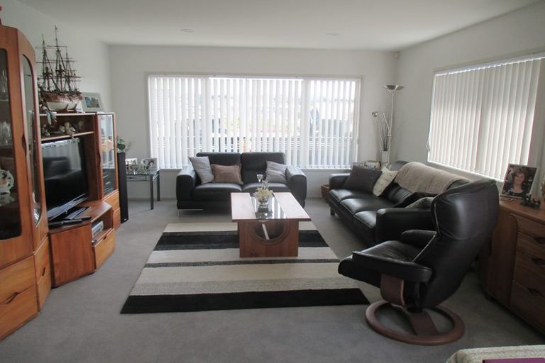 Photo of property in 53 Bridgewater Way, Pyes Pa, Tauranga, 3112