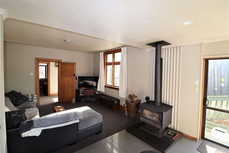 Photo of property in 73 Greta Street, South Hill, Oamaru, 9400