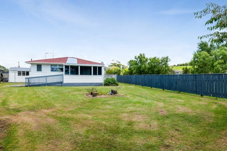 Photo of property in 80 Parris Street, Waitara, 4320