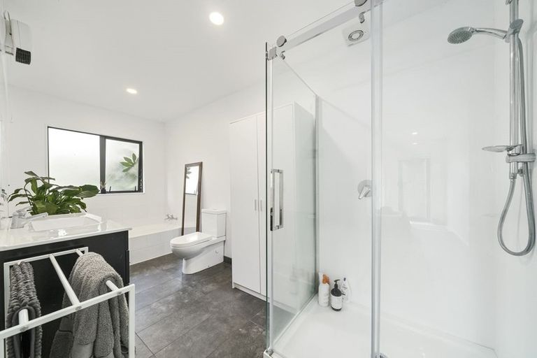 Photo of property in 41 Samwell Drive, Whitby, Porirua, 5024