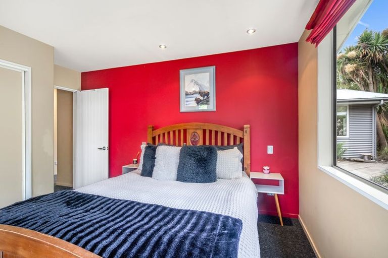 Photo of property in 1 Hart Place, Lake Coleridge, 7572