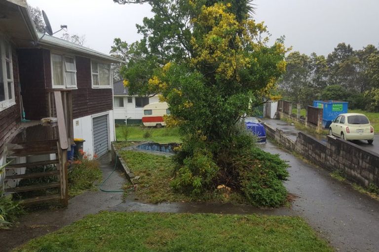 Photo of property in 8 Thomas Avenue, Te Atatu Peninsula, Auckland, 0610