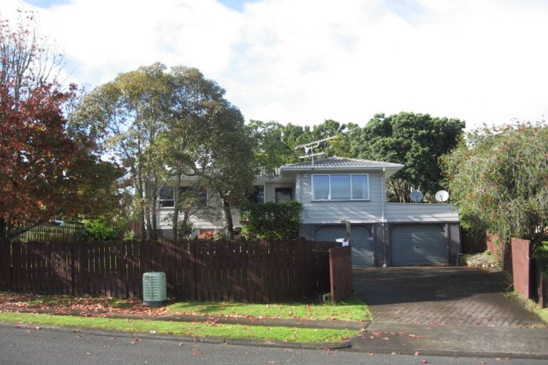 Photo of property in 30 Archmillen Avenue, Pakuranga Heights, Auckland, 2010