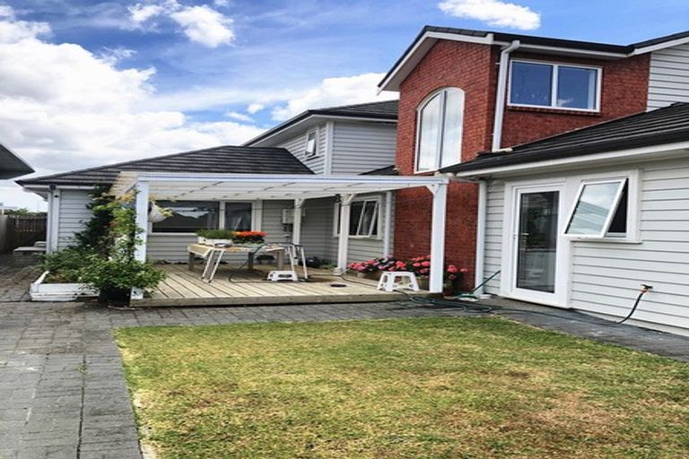 Photo of property in 73 Bayvista Drive, Karaka, Papakura, 2113