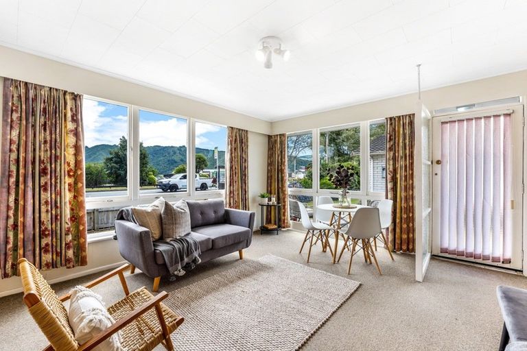 Photo of property in 1/1240 Fergusson Drive, Brown Owl, Upper Hutt, 5018