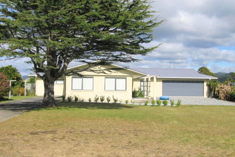 Photo of property in 300 The Square, Whangamata, 3620