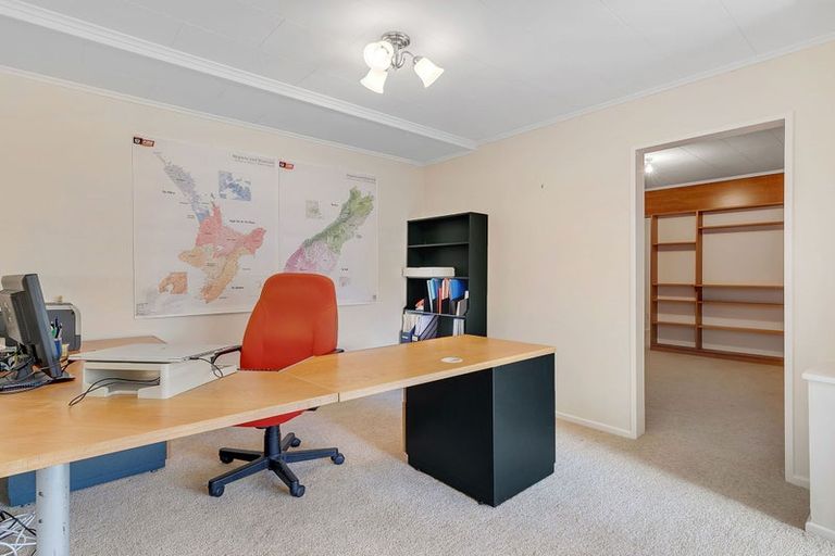 Photo of property in 35 Pembroke Street, Tawa, Wellington, 5028