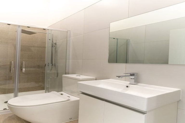 Photo of property in 4 Rangimarie Close, Opaheke, Papakura, 2113