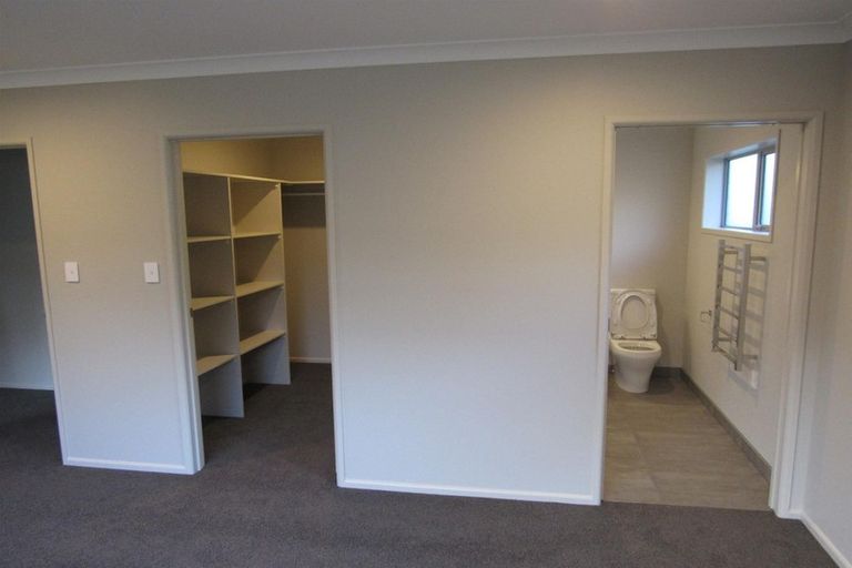 Photo of property in 15 Victoria Street, Hawera, 4610