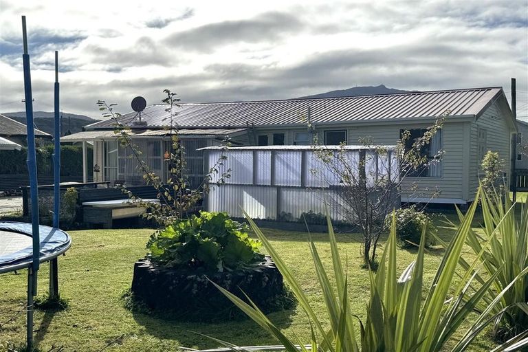 Photo of property in 20 Matai Street, Dobson, Greymouth, 7805