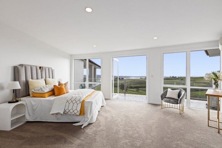 Photo of property in 189 Vaughans Road, Okura, Albany, 0792