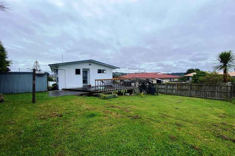 Photo of property in 111 Stanmore Bay Road, Stanmore Bay, Whangaparaoa, 0932