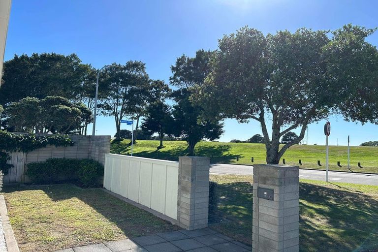 Photo of property in 5 Alice Lane, Papamoa Beach, Papamoa, 3118