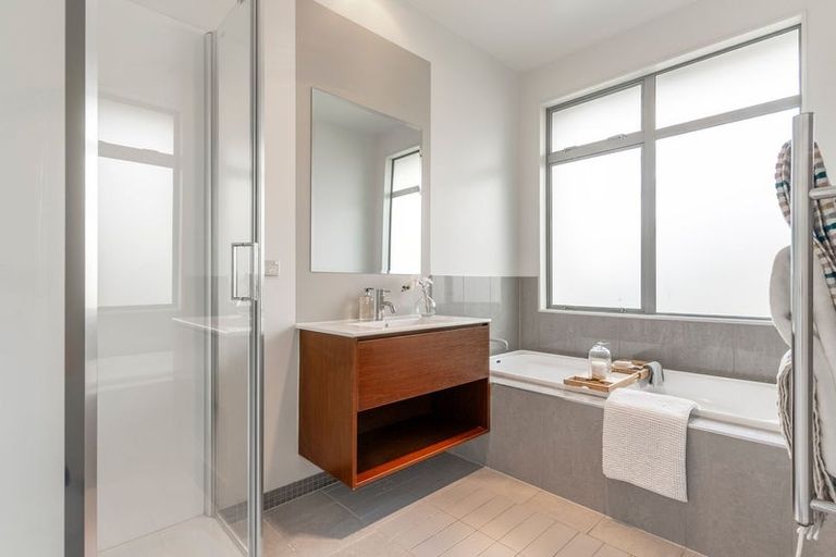 Photo of property in 80 Bleakhouse Road, Howick, Auckland, 2014