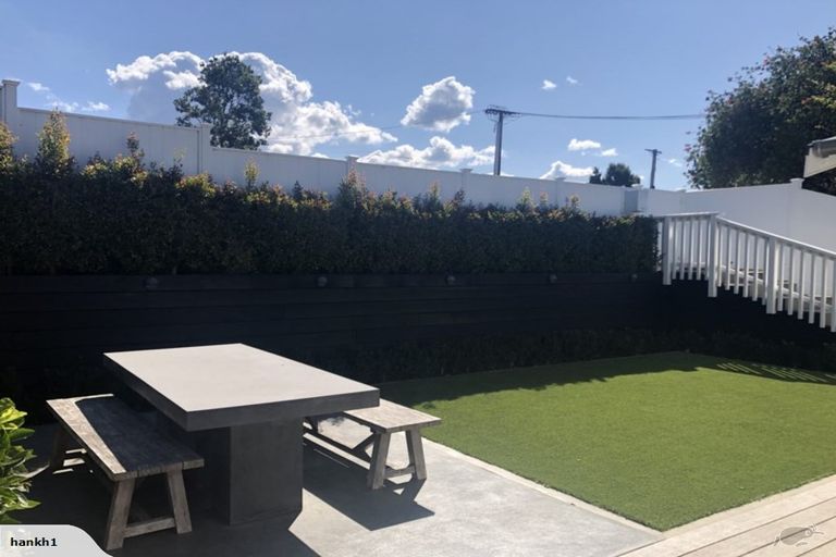 Photo of property in 3/17 Mahara Avenue, Birkenhead, Auckland, 0626