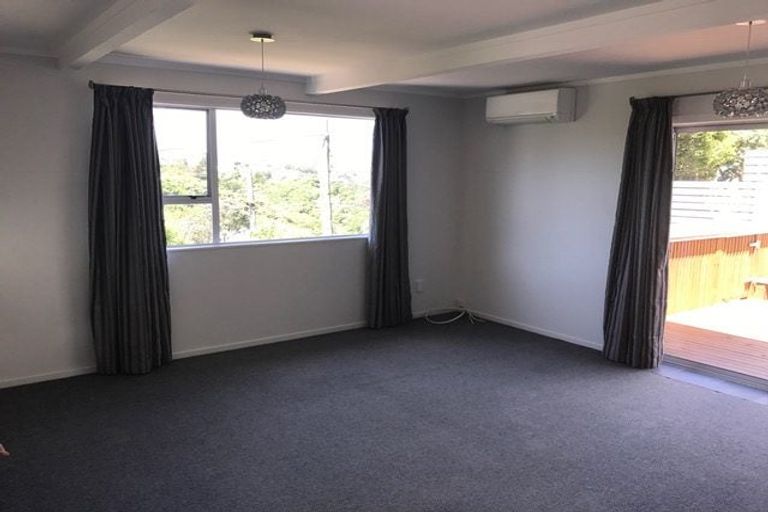 Photo of property in 163b Miromiro Road, Normandale, Lower Hutt, 5010