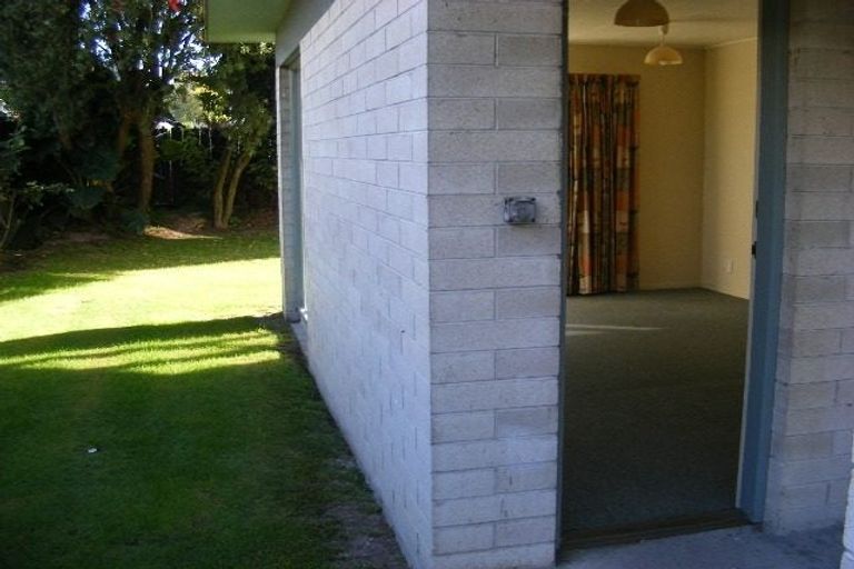 Photo of property in 5/1271 Pukuatua Street, Rotorua, 3010