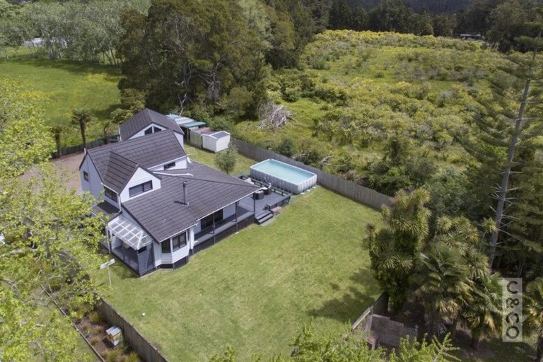 Photo of property in 6 Trigg Road, Huapai, Kumeu, 0810