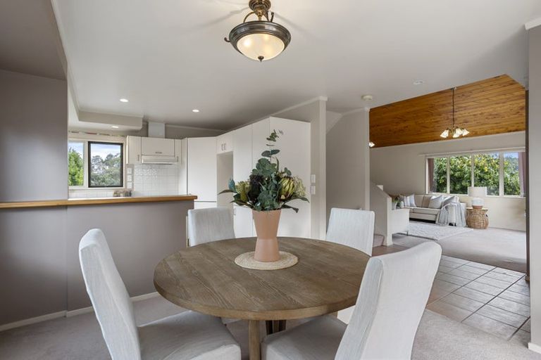 Photo of property in 2/20 Compton Street, Hillcrest, Auckland, 0627