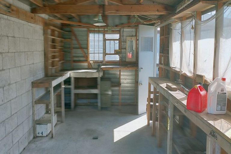 Photo of property in 59 Kashmir Avenue, Clouston Park, Upper Hutt, 5018