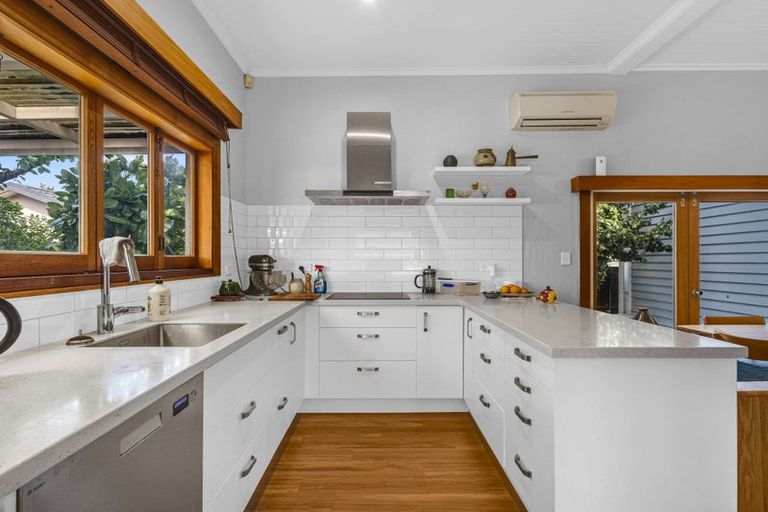 Photo of property in 89 Georges Drive, Napier South, Napier, 4110