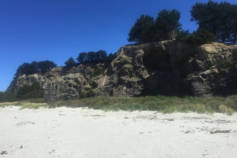 Photo of property in 6 Baird Street, Long Beach, Port Chalmers, 9081