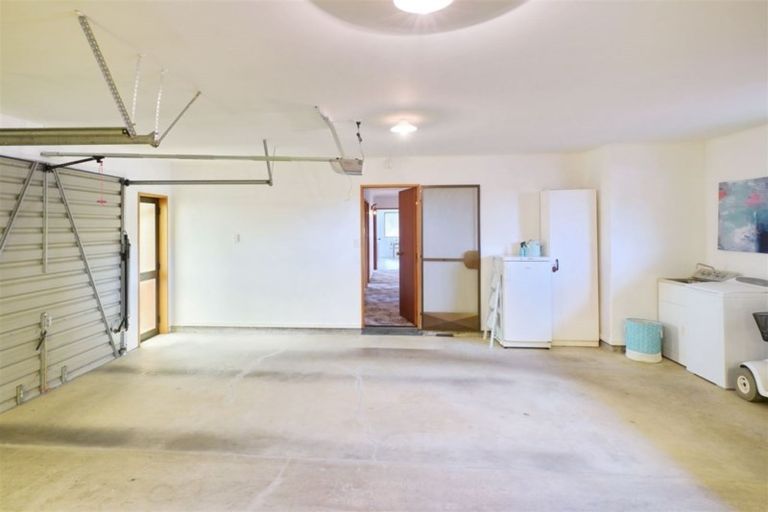 Photo of property in 2 Matai Place, Oxford, 7430