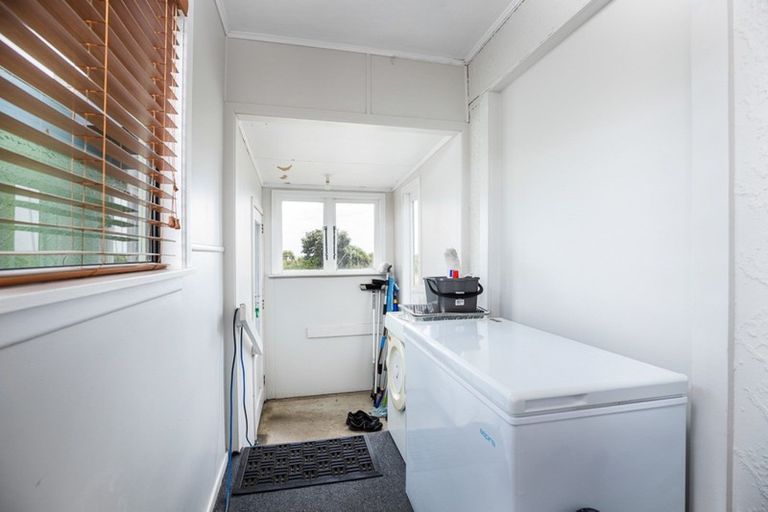 Photo of property in 26 Battiscombe Terrace, Waitara, 4320