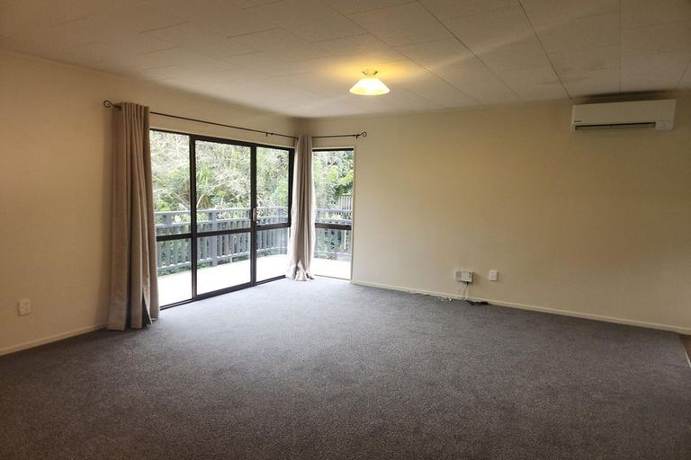 Photo of property in 78 Peach Road, Glenfield, Auckland, 0629