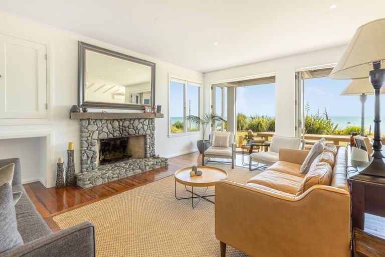 Photo of property in 1 Hydes Road, Raumati South, Paraparaumu, 5032