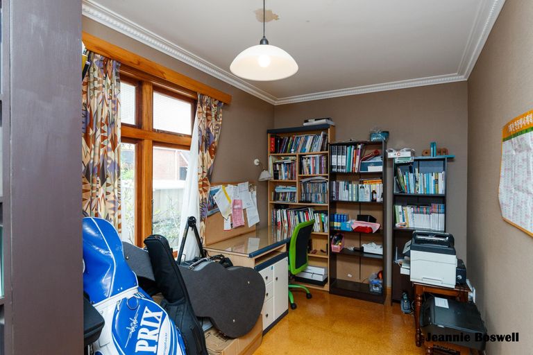 Photo of property in 107 Jickell Street, Hokowhitu, Palmerston North, 4410