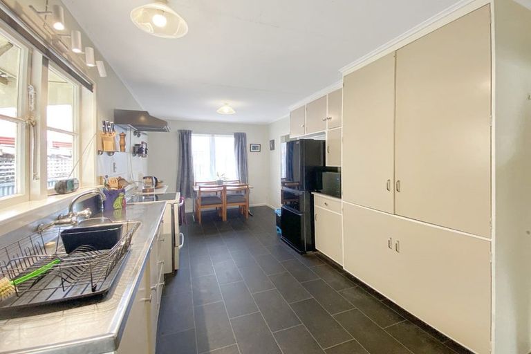 Photo of property in 76 Surrey Road, Springvale, Whanganui, 4501