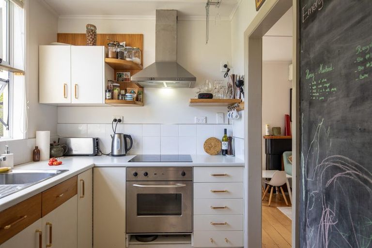 Photo of property in 55 Wainui Road, Raglan, 3225