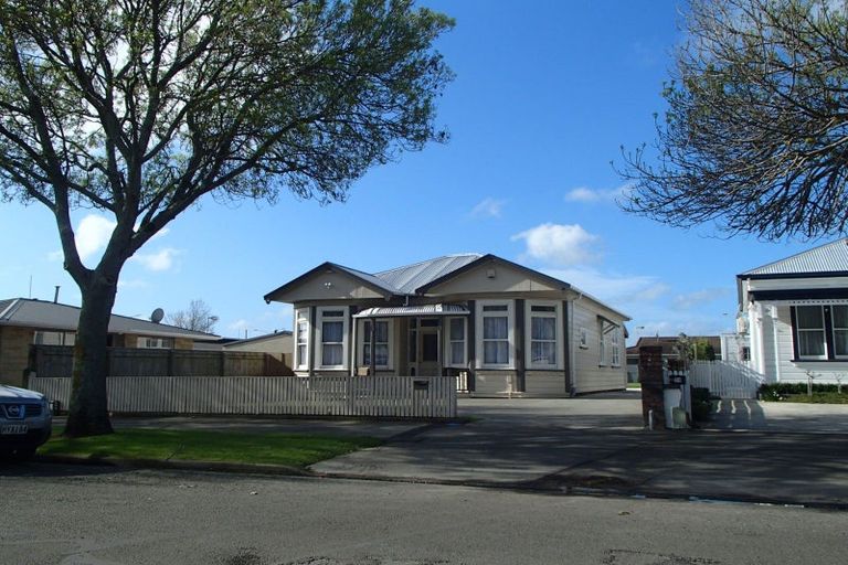 Photo of property in 11 Ada Street, Hokowhitu, Palmerston North, 4410