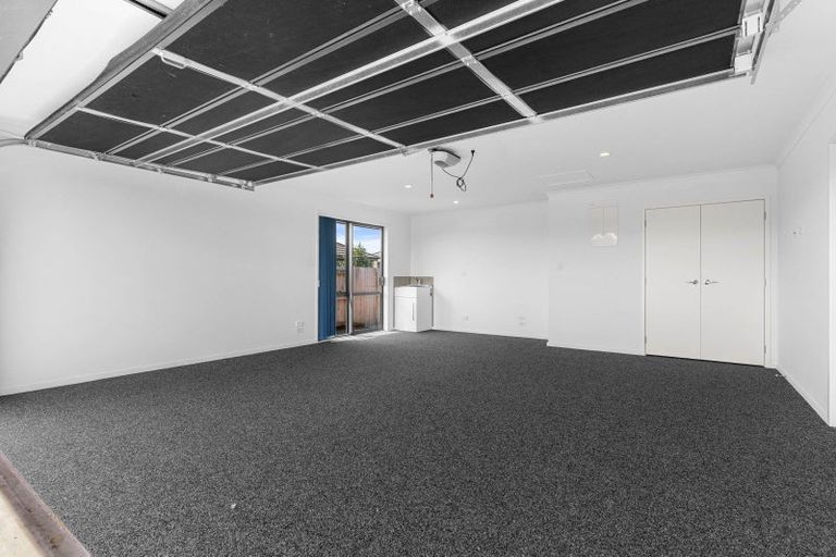 Photo of property in 20 Kowi Lakes Drive, One Tree Point, 0118