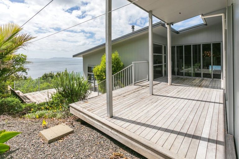 Photo of property in 402 Tuateawa Road, Tuateawa, Coromandel, 3583