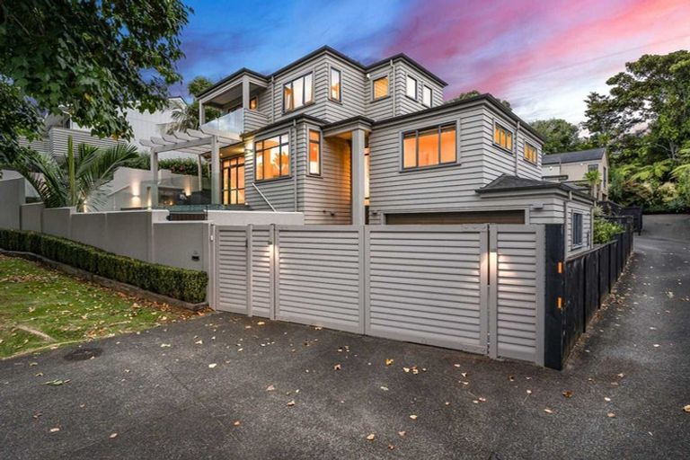 Photo of property in 1a Whitby Crescent, Mairangi Bay, Auckland, 0630