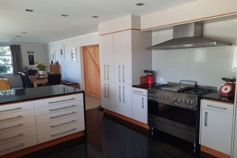 Photo of property in 733 Aberdeen Road, Te Hapara, Gisborne, 4010