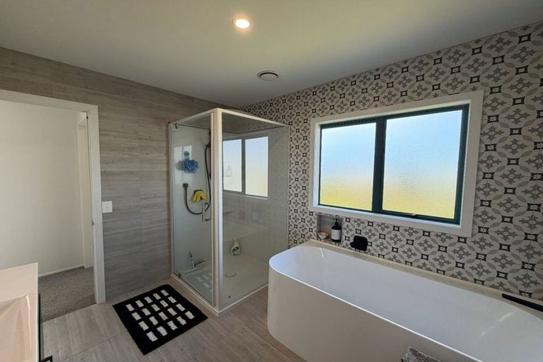 Photo of property in 20 Sunrise Avenue, Mount Maunganui, 3116
