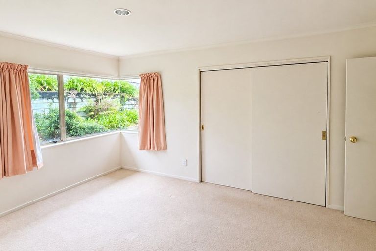 Photo of property in 18 Villa Grove, Paraparaumu, 5032