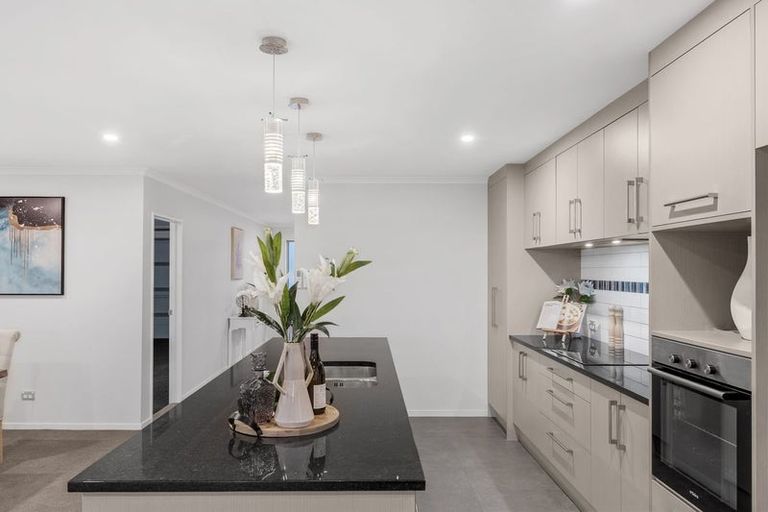 Photo of property in 129 Hillpark Drive, Pokeno, 2402