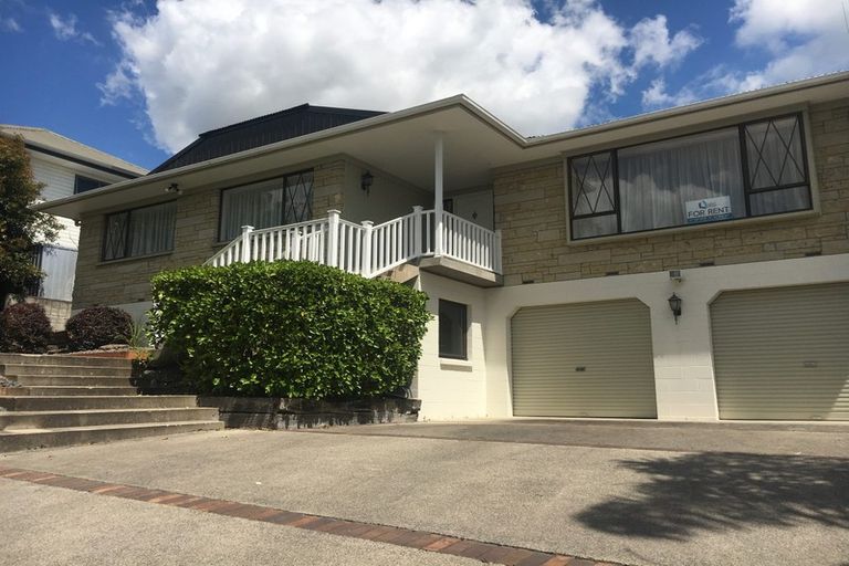 Photo of property in 21 Madill Road, St Andrews, Hamilton, 3200