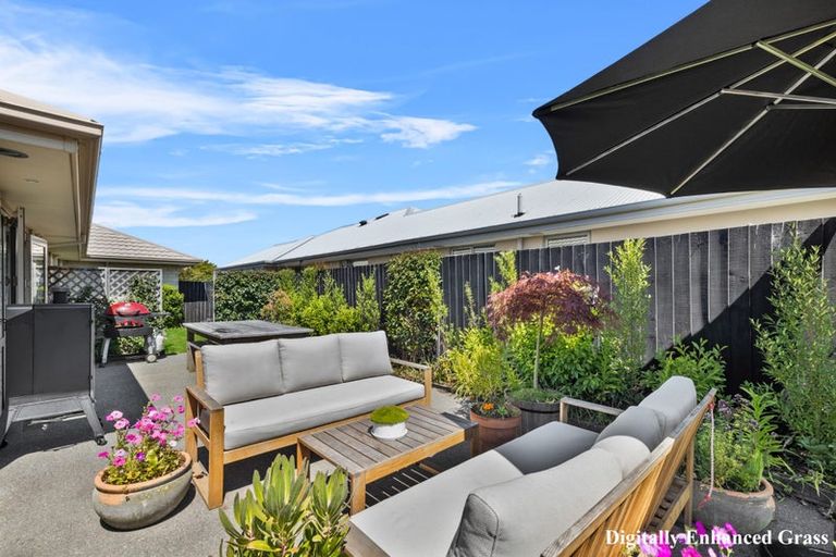 Photo of property in 1 Iti Place, Parklands, Christchurch, 8083