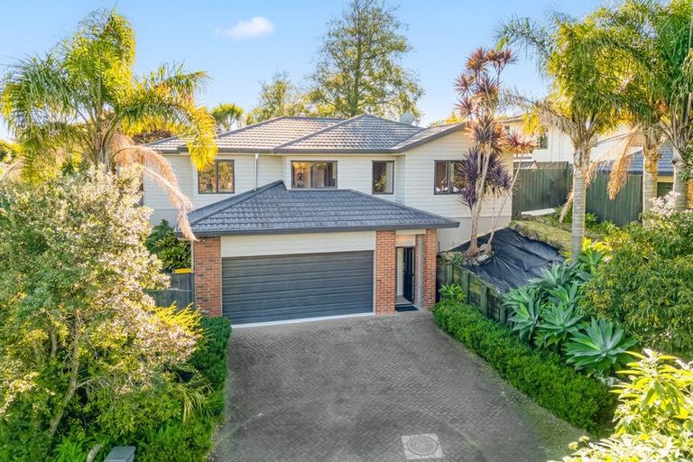 Photo of property in 18 Mckinley Road, Sunnyvale, Auckland, 0612