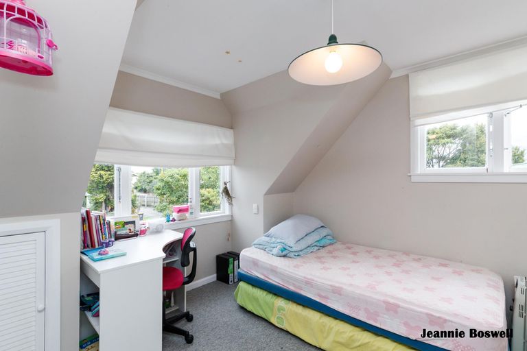 Photo of property in 107 Jickell Street, Hokowhitu, Palmerston North, 4410
